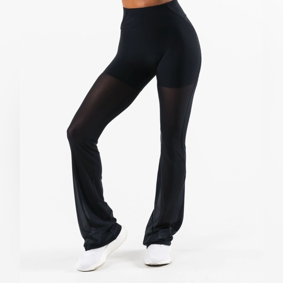 Alphalete Astor flared pants - Picture 5 of 12